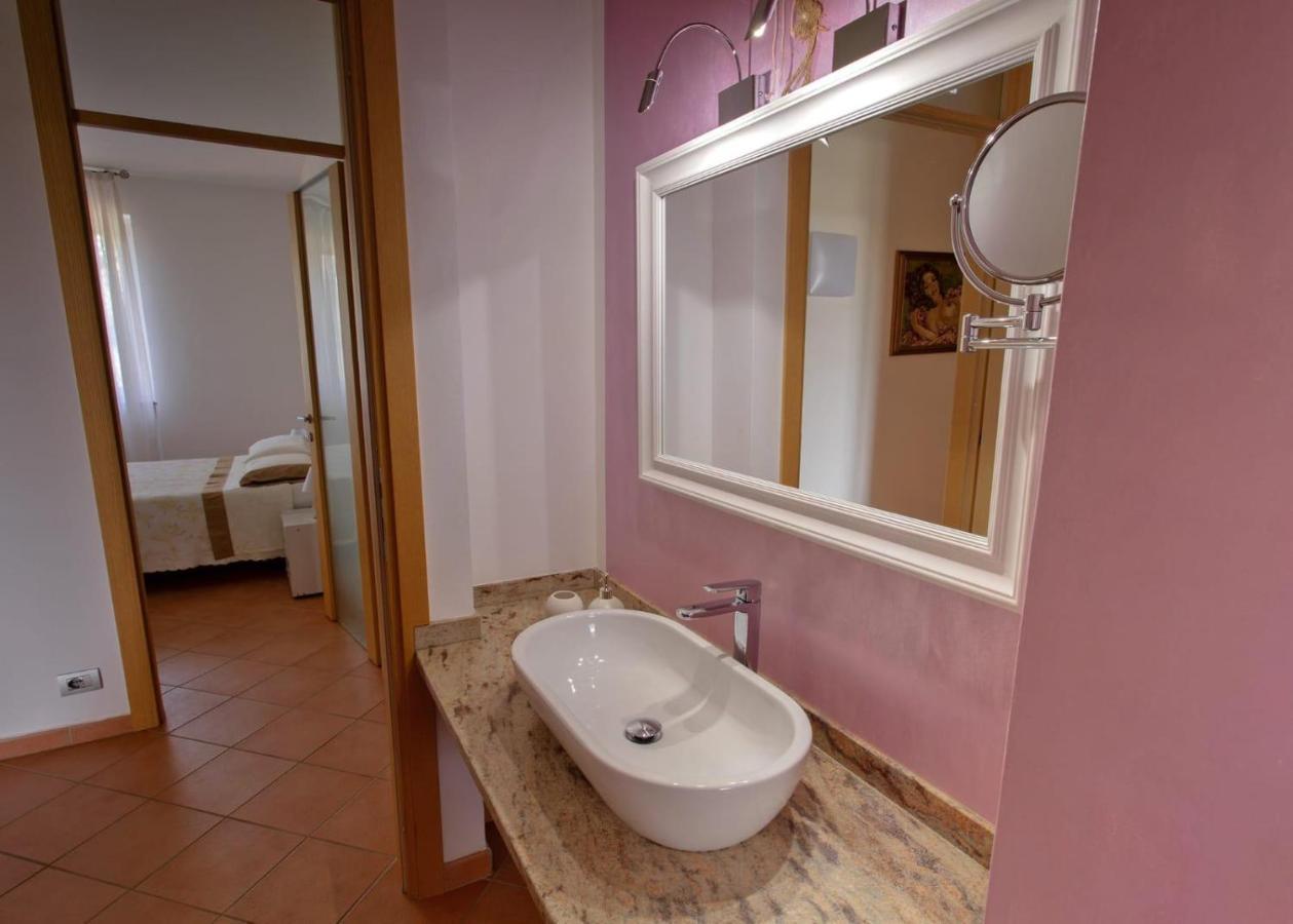 Casa Vacanze Al Capriano Appartamento Lampone Cantello Bagian luar foto