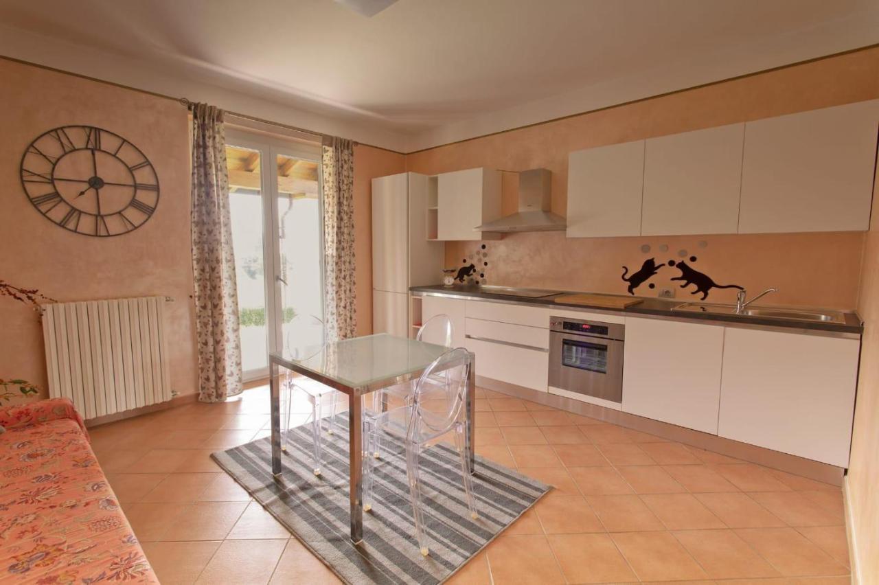 Casa Vacanze Al Capriano Appartamento Lampone Cantello Bagian luar foto